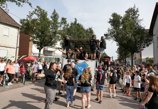 Kerbeumzug Delkenheim Wiesbaden-Delkenheim 17 09 2023 0113