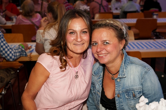 Oktoberfest_Wiesbaden_Delkenheim_2024_09_14_0019.jpg