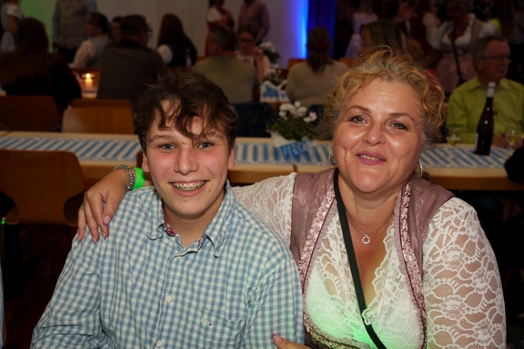 Oktoberfest_Wiesbaden_Delkenheim_2024_09_14_0061.jpg
