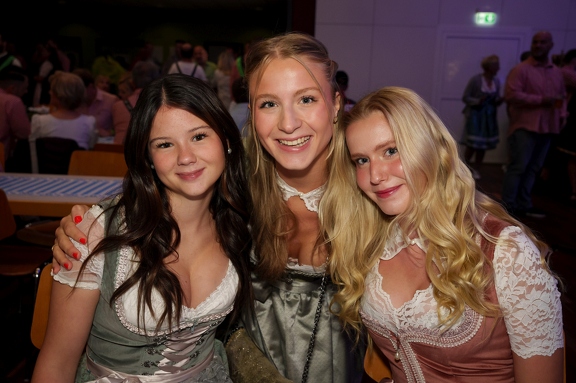 Oktoberfest_Wiesbaden_Delkenheim_2024_09_14_0072.jpg