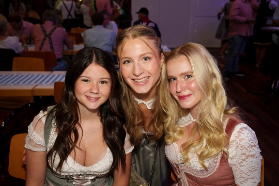 Oktoberfest_Wiesbaden_Delkenheim_2024_09_14_0075.jpg
